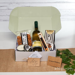 TASTE OF THE VALLEY WINE AND NIBBLES BOX